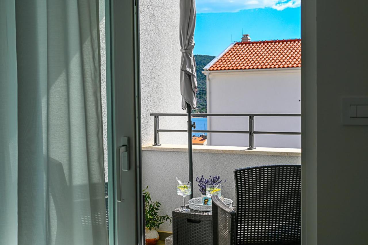 Apartment Perlitto Cres Dış mekan fotoğraf
